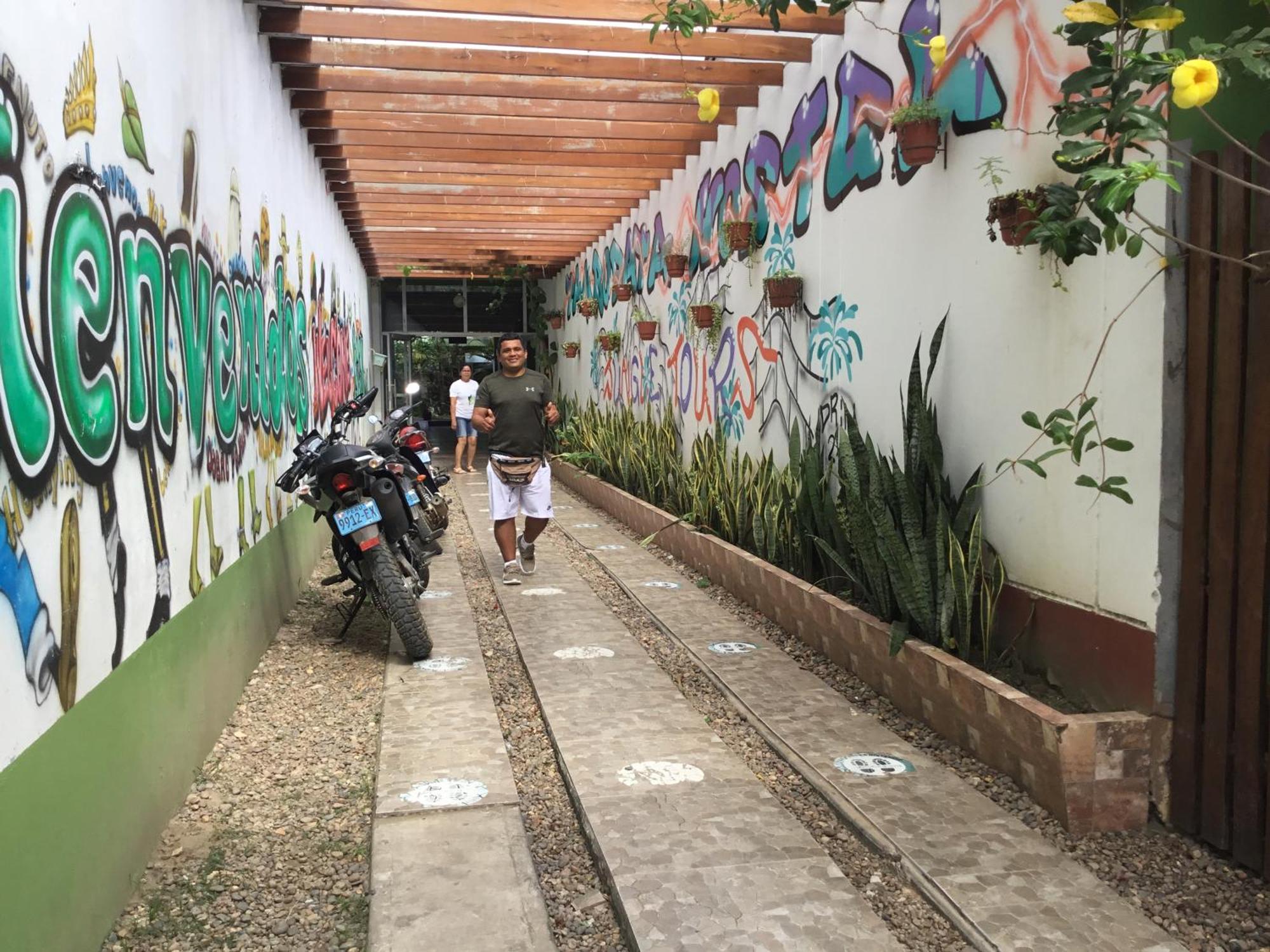 Tambopata Hostel Puerto Maldonado Ngoại thất bức ảnh