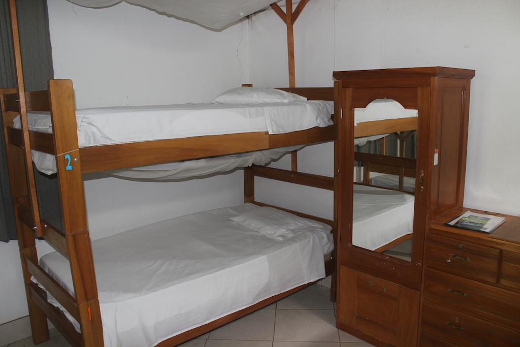 Tambopata Hostel Puerto Maldonado Phòng bức ảnh