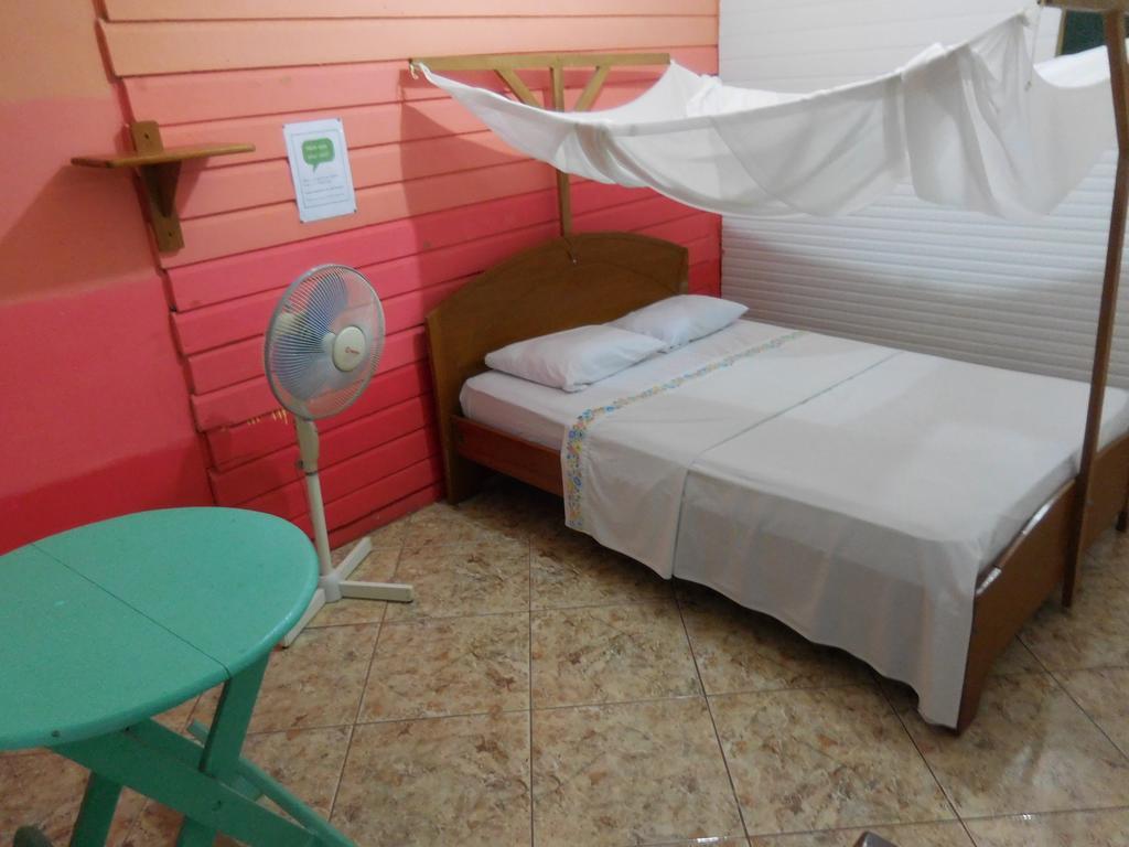 Tambopata Hostel Puerto Maldonado Ngoại thất bức ảnh